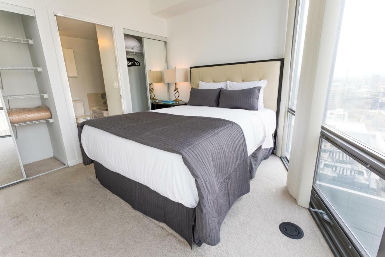 Altitude Suites Bay Street - Holiday Bonus - Free Parking Toronto Ngoại thất bức ảnh