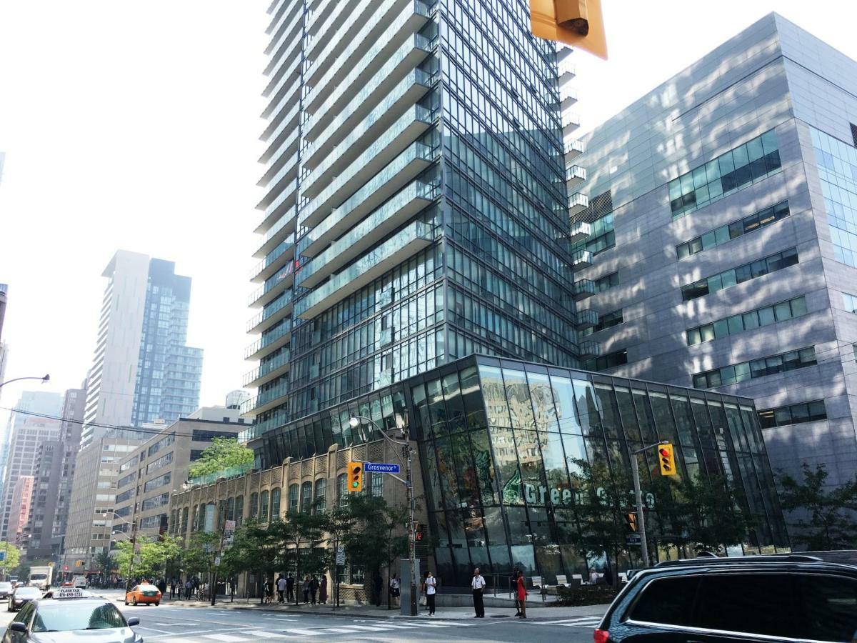 Altitude Suites Bay Street - Holiday Bonus - Free Parking Toronto Ngoại thất bức ảnh