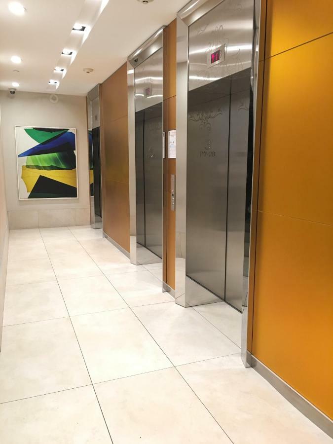 Altitude Suites Bay Street - Holiday Bonus - Free Parking Toronto Ngoại thất bức ảnh